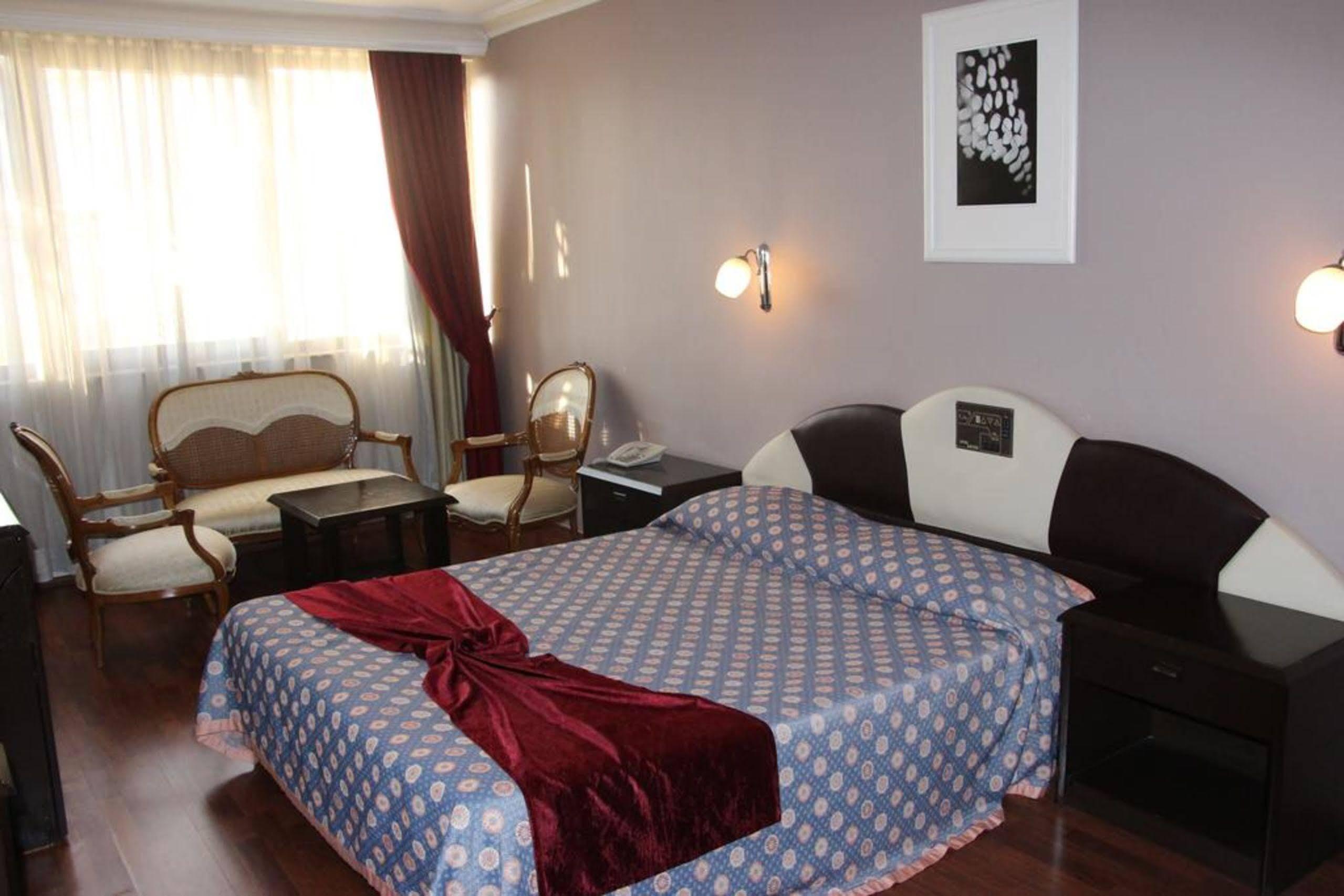 Akyuz Hotel Анкара Екстериор снимка
