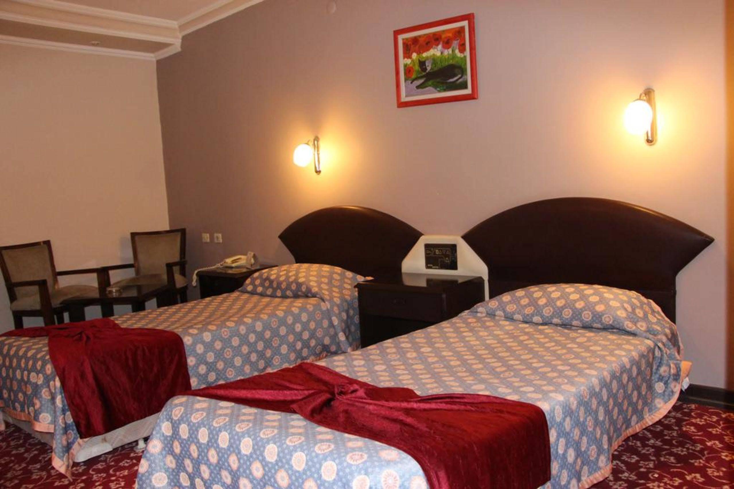 Akyuz Hotel Анкара Екстериор снимка