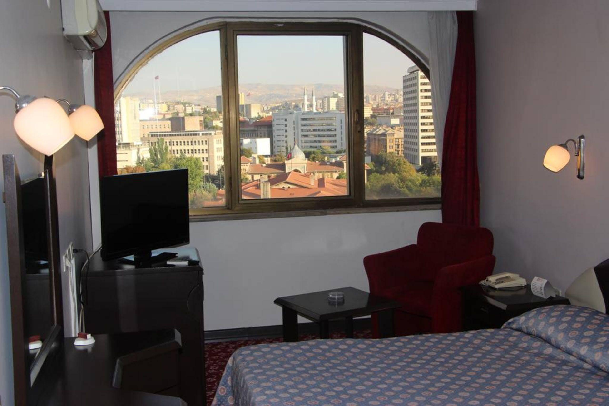 Akyuz Hotel Анкара Екстериор снимка